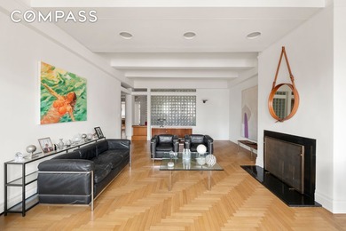 Grand Scale Prewar Elegance on Park Avenue Residence 14C at 911 - photo 10