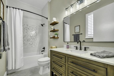 Newly renovated home offers 4 bedrooms, 5 bathrooms, PLUS office - photo 23