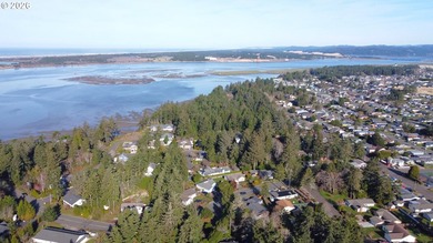 Welcome to THE LAKES, a brand-new gated community offering 15 - photo 26