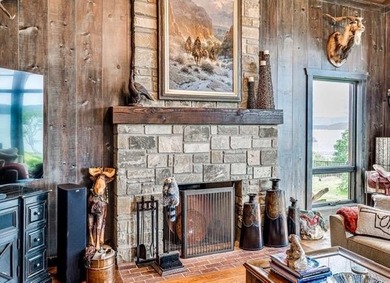 Rare luxury lakefront estate in a gated community with some of - photo 9