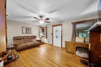 This property is Lake Life meets Farm Life! WALKING DISTANCE to - photo 5