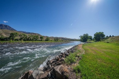 (private lake, pond, creek) Acreage For Sale in Cody Wyoming