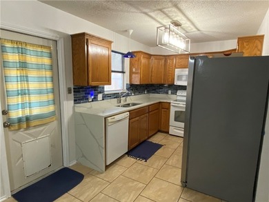 Welcome to this charming, one-owner, well cared for home - photo 12
