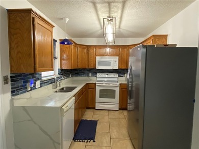 Welcome to this charming, one-owner, well cared for home - photo 13