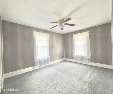 Beautiful 4BR/2BA two-story home offering an ideal blend of - photo 14