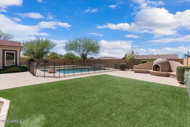 Step into a lifestyle where comfort, privacy, and Arizona beauty - photo 15