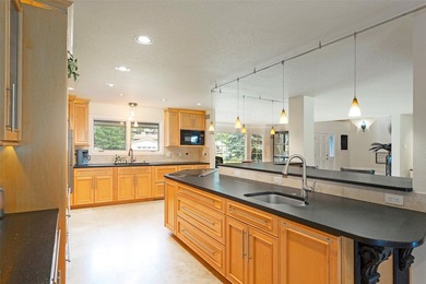Four private acres. Towering trees. Rattlesnake Creek moments - photo 16