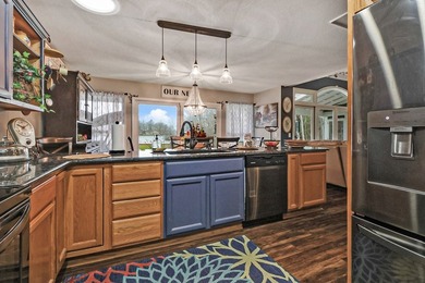Dreaming of life on the lake? This home has it all! Step into an - photo 18