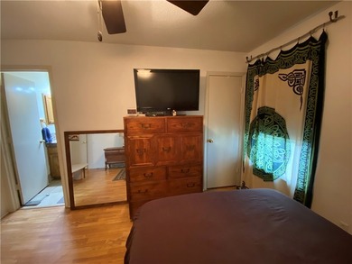Welcome to this charming, one-owner, well cared for home - photo 28
