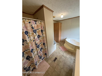 SPACIOUS 4-BEDROOM HOME ON OVER 4 ACRES IN MCHENRY!! Discover - photo 12