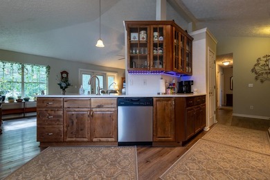 This well-maintained 3-bedroom, 2-bath home offers comfortable - photo 13
