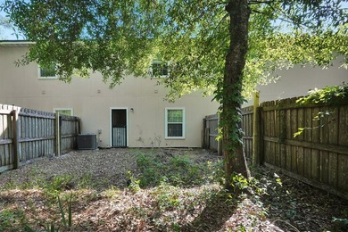 Move in ready and Full of charm!! This charming home features 3 - photo 14