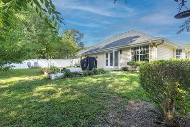 This well-maintained 3-bedroom, 2-bath home offers comfortable - photo 19