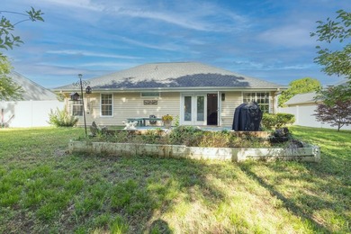 This well-maintained 3-bedroom, 2-bath home offers comfortable - photo 20