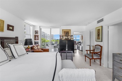 Filled with exceptional natural light from 11 windows and doors - photo 21