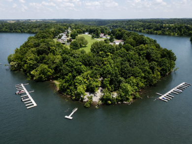 Great for Full-Time living at the lake! Flat lot, Garage & Dock - photo 50