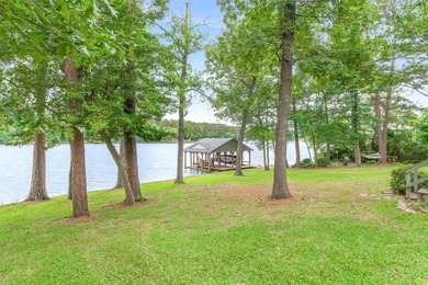 Bring your toothbrush to this turnkey Waterfront home to begin a - photo 34