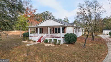 (private lake, pond, coastal) Home For Sale in Pembroke Georgia