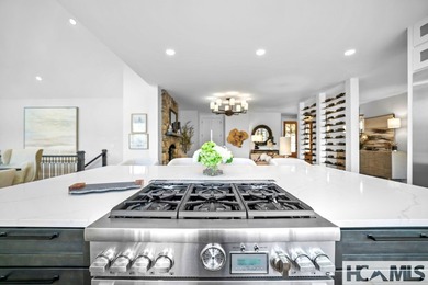 Presenting the most exquisite turnkey modern mountain home - photo 13