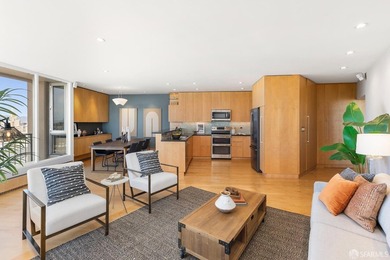 A top floor unit perched at the crest of Cathedral Hill - photo 8