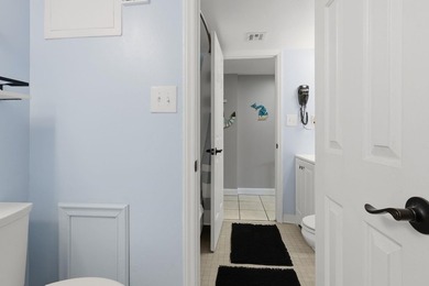 Live Where Others Vacation! Welcome to your fully furnished - photo 25