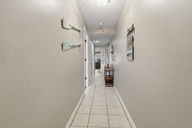 Live Where Others Vacation! Welcome to your fully furnished - photo 30