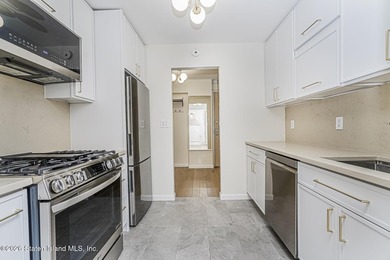 Discover sophisticated waterfront living in the heart of St - photo 31
