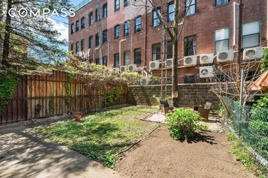 Situated on one of the most unique and quiet blocks in Brooklyn - photo 5