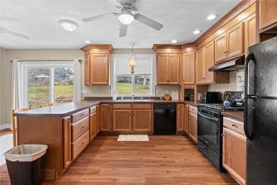 Exceptional dual-property investment/residential opportunity - photo 40