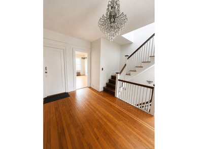 Investors delight! This huge home sits on a double lot that - photo 14