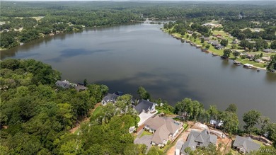 Experience refined lakefront living in this custom NEW - photo 15
