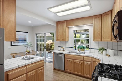 Welcome to 1386 Hillside Circle, a timeless Burlingame residence - photo 17