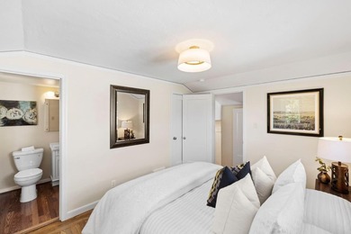 Welcome to 1386 Hillside Circle, a timeless Burlingame residence - photo 20