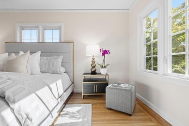 Welcome to 1386 Hillside Circle, a timeless Burlingame residence - photo 27