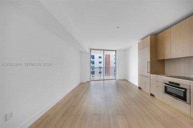 Step into one of Midtown Miami's newest residential addresses - photo 3