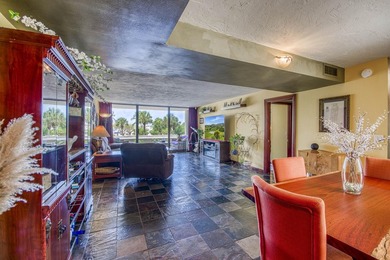 Enjoy spectacular waterfront living in the sought-after Quay - photo 7
