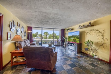 Enjoy spectacular waterfront living in the sought-after Quay - photo 8