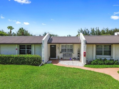 Welcome to your own private slice of waterfront paradise! - photo 1