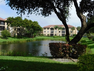 (private lake, pond, creek) Condo For Sale in Boynton Beach Florida