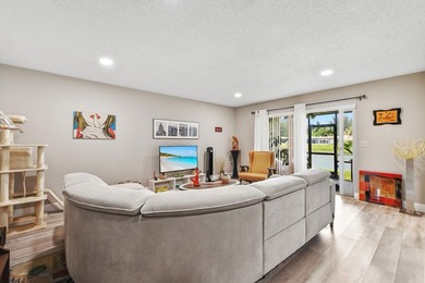 Welcome to your own private slice of waterfront paradise! - photo 7