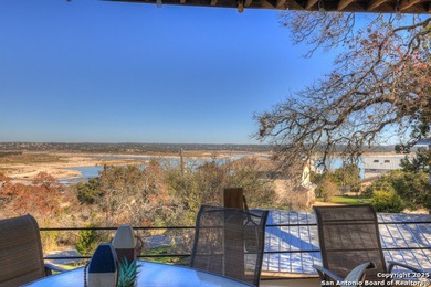 Canyon Lake Home For Sale in Canyon Lake Texas