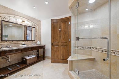 2024 renovations completed (including new decor, furniture - photo 15