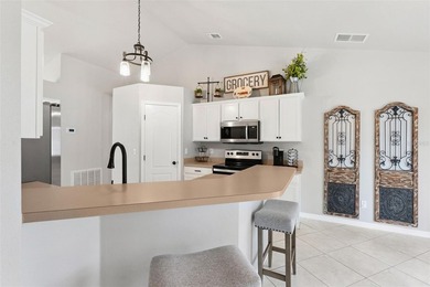 Welcome home to this beautifully maintained, immaculately clean - photo 15