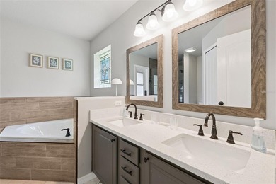 Welcome home to this beautifully maintained, immaculately clean - photo 23