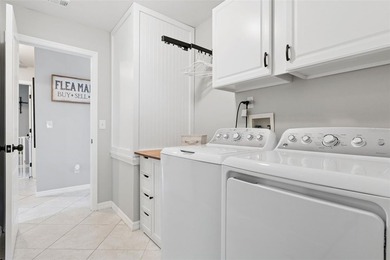 Welcome home to this beautifully maintained, immaculately clean - photo 25