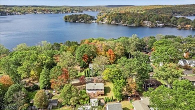 Beautifully updated and move-in ready, this 3-bedroom, 2-bath - photo 33