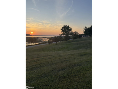 Discover the perfect setting for your dream home on this 1 - photo 4
