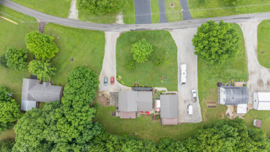 Great for Full-Time living at the lake! Flat lot, Garage & Dock - photo 50