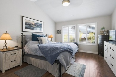 Welcome to this beautifully updated 3-bedroom, 2.5-bathroom home - photo 11