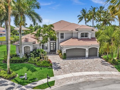 Situated on a beautiful pie-shaped cul-de-sac lakefront lot in - photo 2